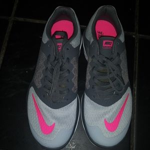 Women Nike Shoes